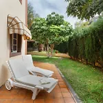 Preciosa Casa Con Jardin Privado Nyaraló *