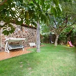 Nyaraló Preciosa Casa Con Jardin Privado