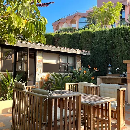 Preciosa Casa Con Jardín Privado