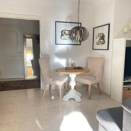 Preciosa Casa Con Jardín Privado *