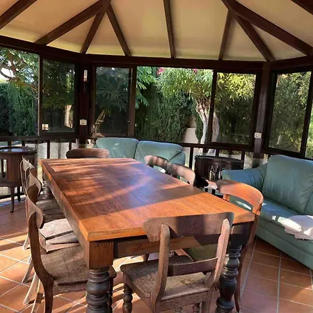 Preciosa Casa Con Jardin Privado