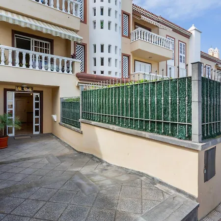 Hébergement de vacances Preciosa Casa Con Jardin Privado *