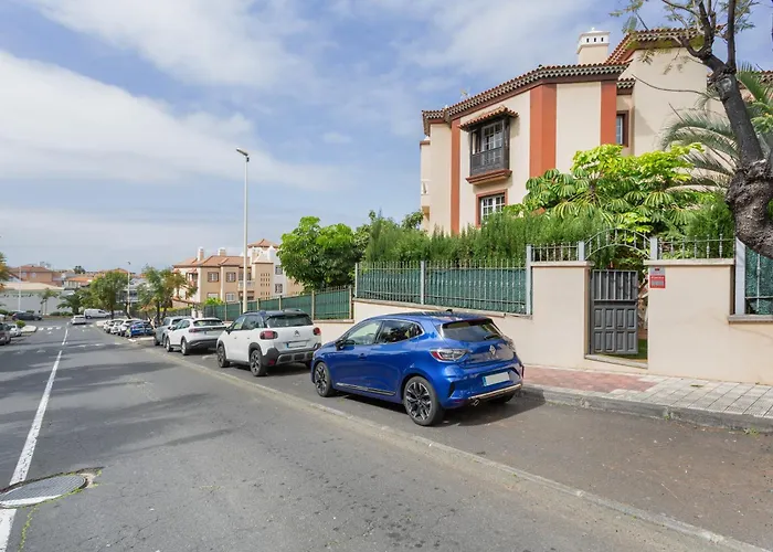 Preciosa Casa Con Jardin Privado